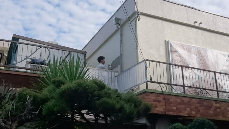 大阪門真市でコンクリート造戸建ての外壁塗装,大阪で良い外壁塗装,防水工事を提供